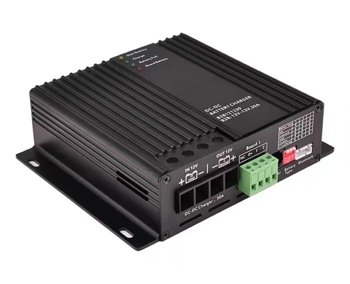 RVのボートのヨットのための12V 30A DCの充電器Aluminm材料