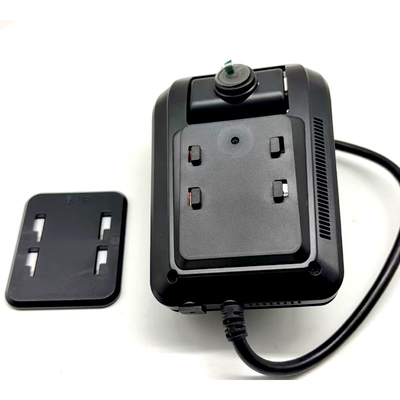 インテリジェントDMSとADAS AIダッシュカメラ 4G/WiFi/GPSのフロントビューを組み込み