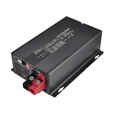 最大入力電流30Aのソーラーバッテリー充電器。遠隔地のソーラー設置に最適で、メンテナンスフリーの操作を提供します。