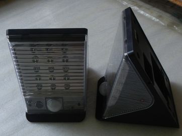 太陽電池のWifiの保安用カメラOurdoorはIP65によって隠されるCCTV IPライト タイプを防水する
