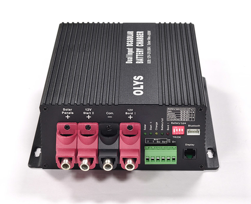 スマートな二重によって入れられるDCの太陽自動充電器12V MPPT太陽充満コントローラー