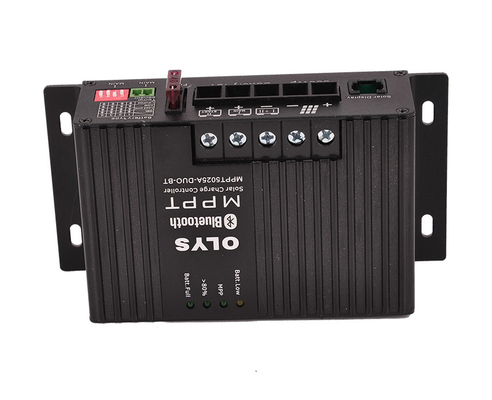 12V 12A MPPT RVsのための太陽充満コントローラーDCの充電器