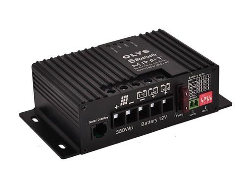 50V RVsのキャラバンのボートのための最高25A二重電池MPPT充満コントローラーの効率99.8%