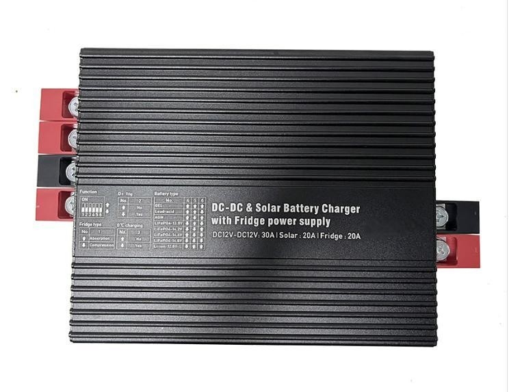 30A 390W DC バッテリー充電器 12V バッテリー 温度補償 1.5kg の軽量