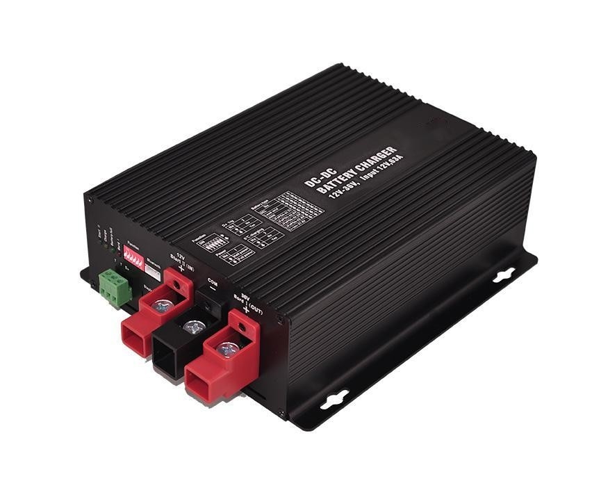 15.4A マックス出力電流を搭載する強力な12V DC電池充電器 コンパクトで軽量1.7kg/190mm*215mm*70mm